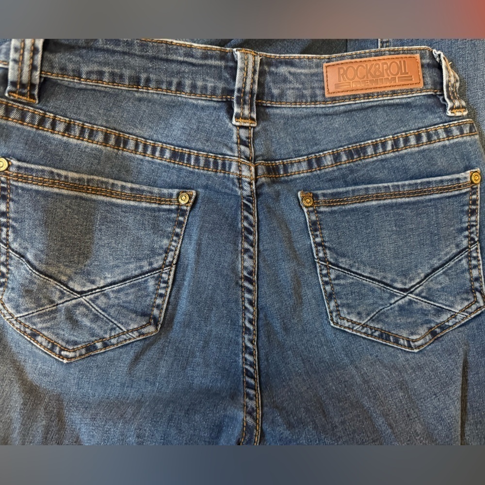 Rock & Roll Cowgirl Jeans - Picture 3 of 5